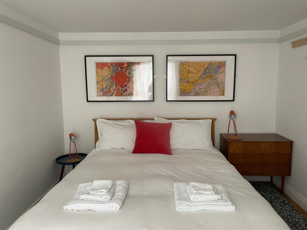 Ilfracombe Townhouse: Restored Historic Home Exterior foto